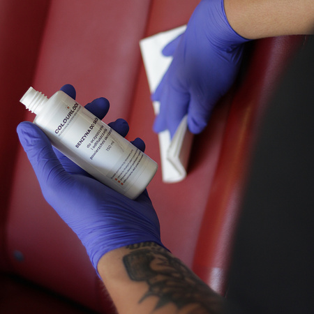 COLOURLOCK BENZYNA DO SKÓRY 50ML - ODTŁUSZCZANIE SKÓR