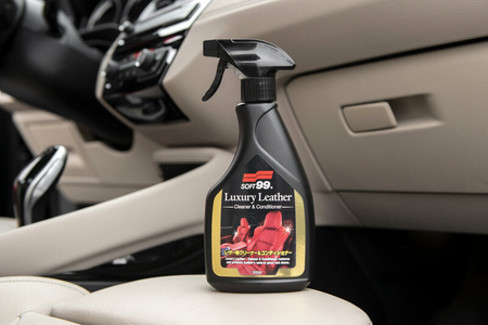 SOFT99 LUXURY LEATHER 0.5L – CZYŚCI I ODŻYWIA TAPICERKĘ SKÓRZANĄ